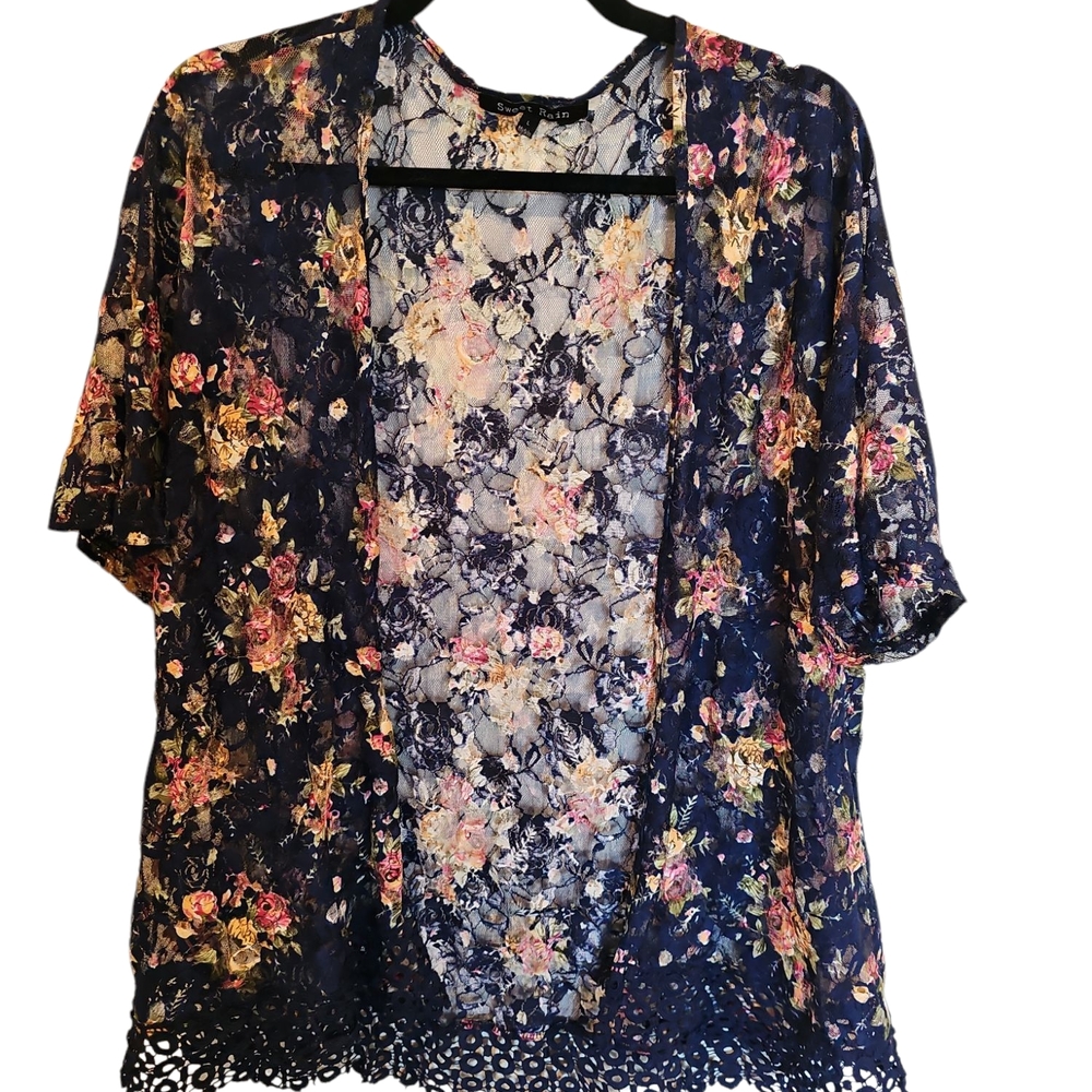 Floral Lace Kimono Cardigan